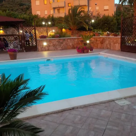 Il Cavallino Rosso Hotell Thiesi