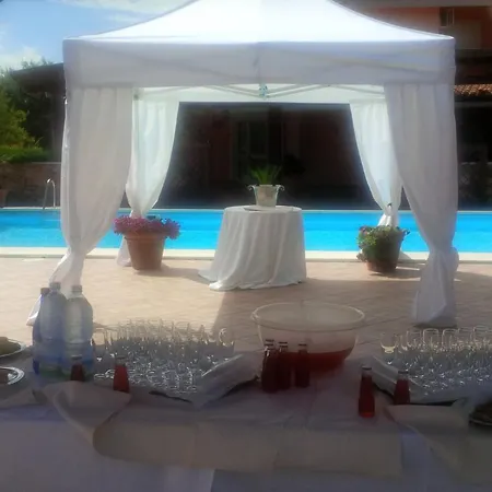 Il Cavallino Rosso Hotell